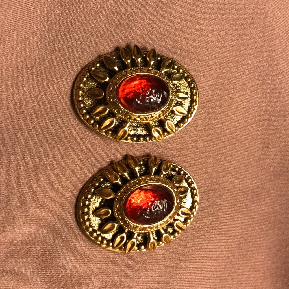 VINTAGE REMINISCENCE CLIP ON EARRINGS